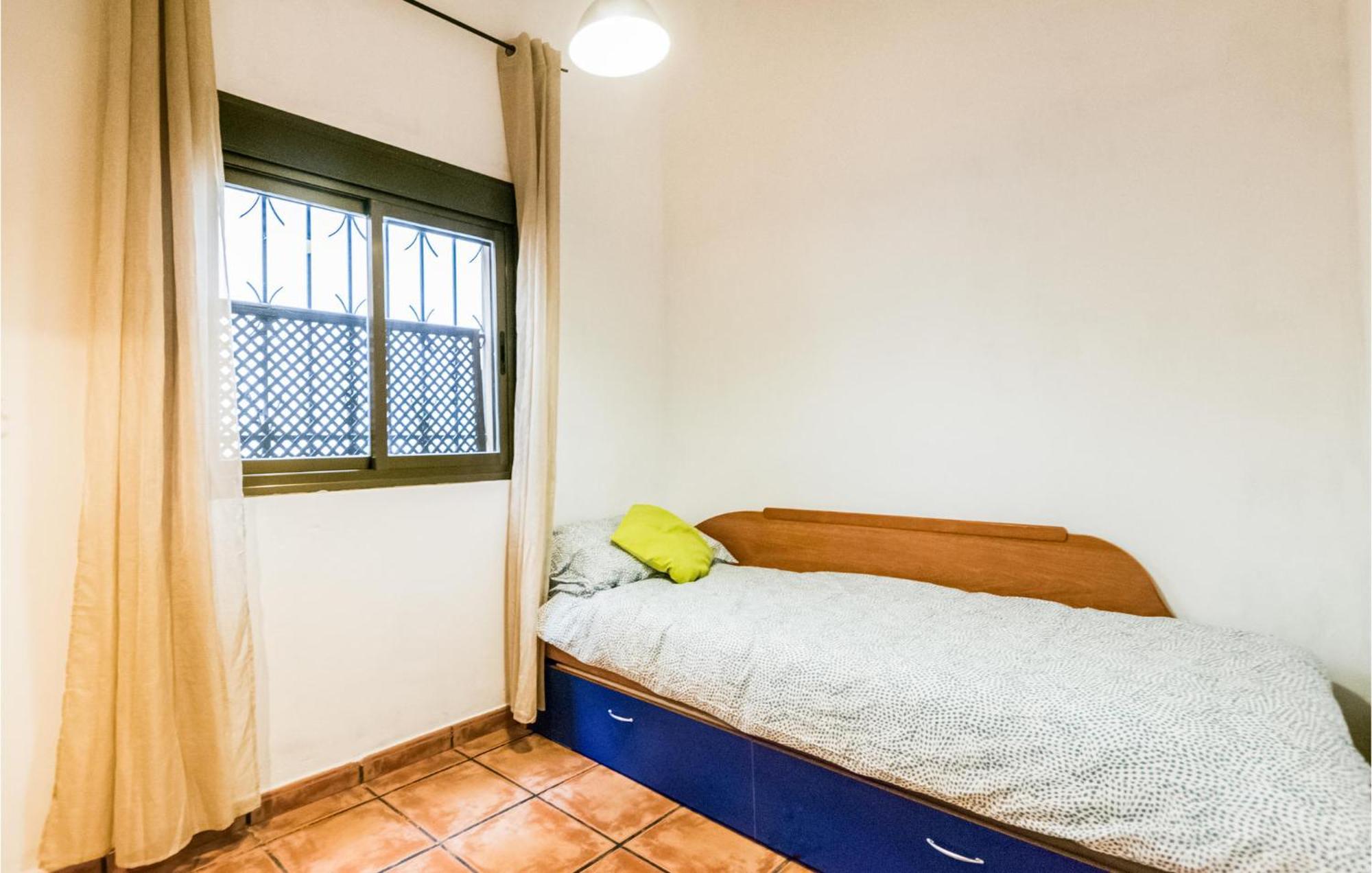 Lovely Apartment In Cordoba With Kitchen Exteriér fotografie