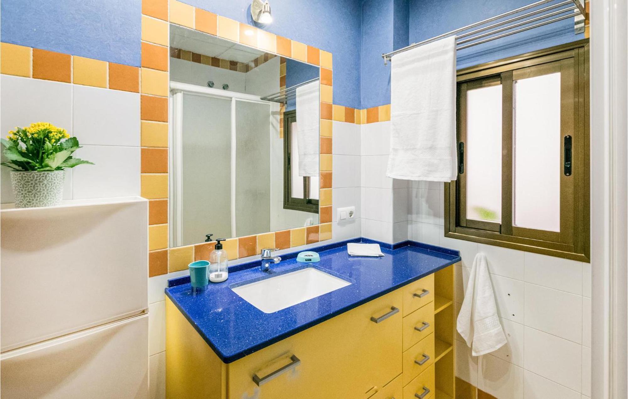 Lovely Apartment In Cordoba With Kitchen Exteriér fotografie